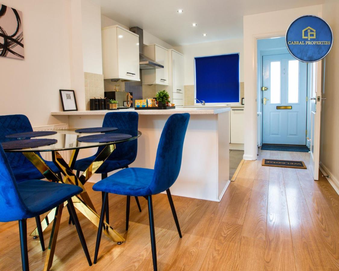 2 Bedroom House By Cabral Properties Monthly Special Price 독서 외부 사진